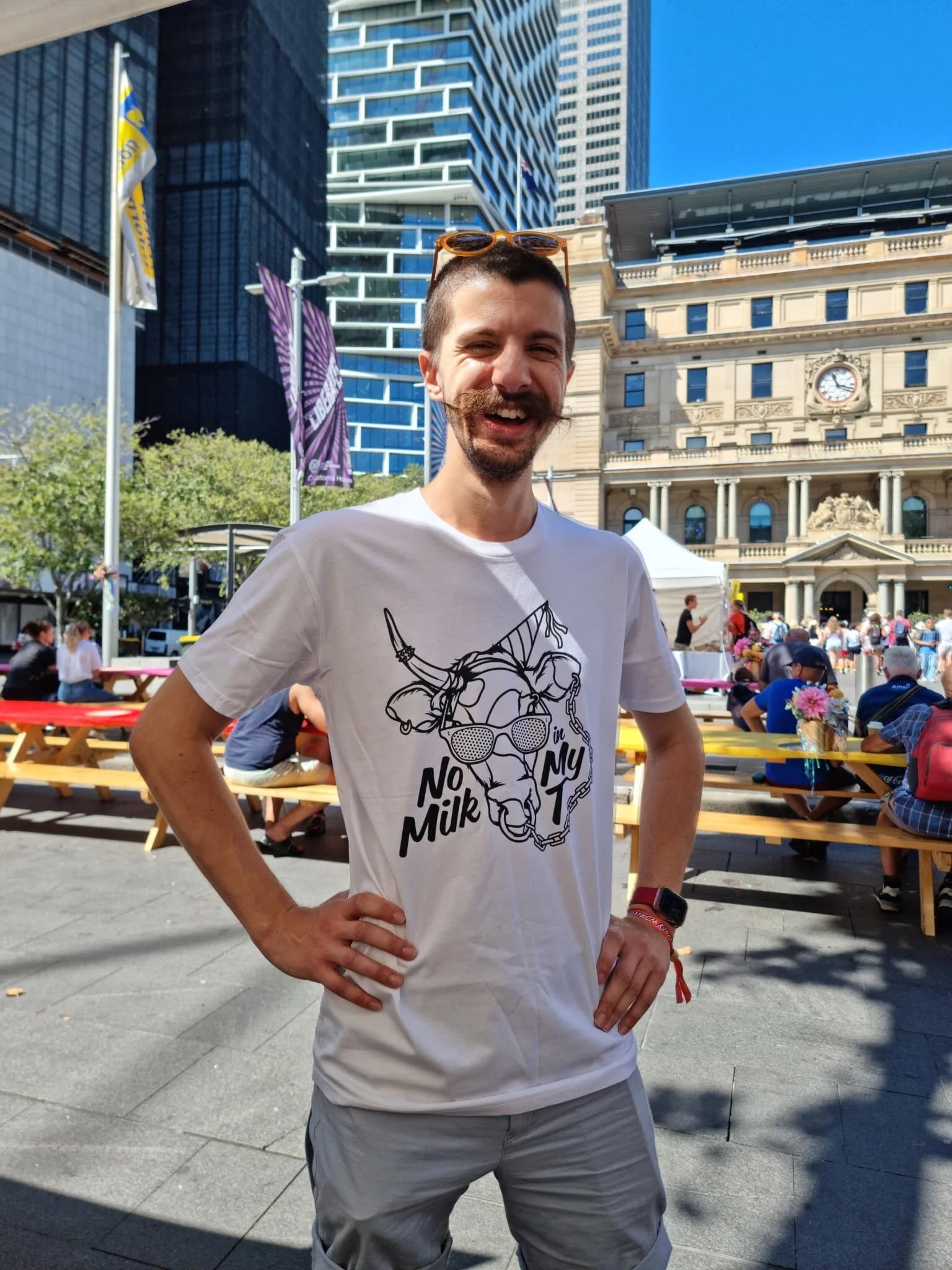 Bull Tee Classic - White